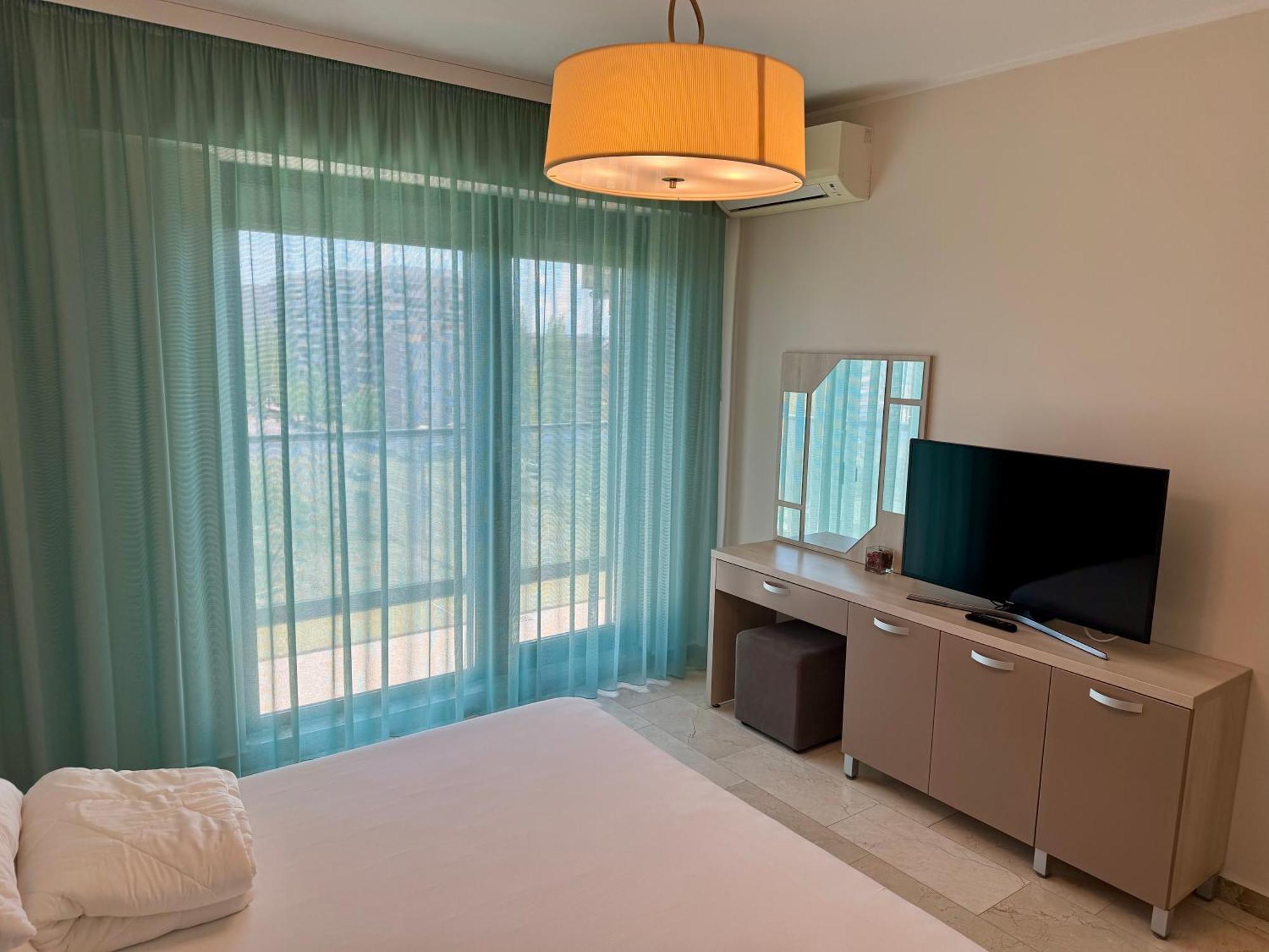 Sophia 3 Luxury Apartments Mamaia Oda fotoğraf